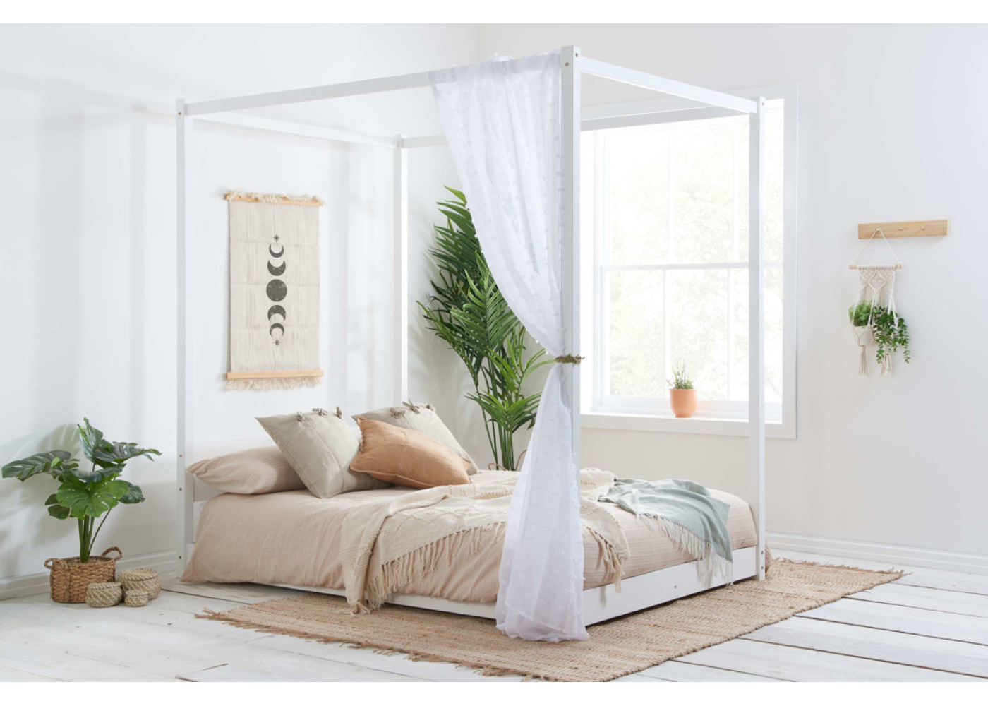 Darwin Four Poster Bed Frame (White)