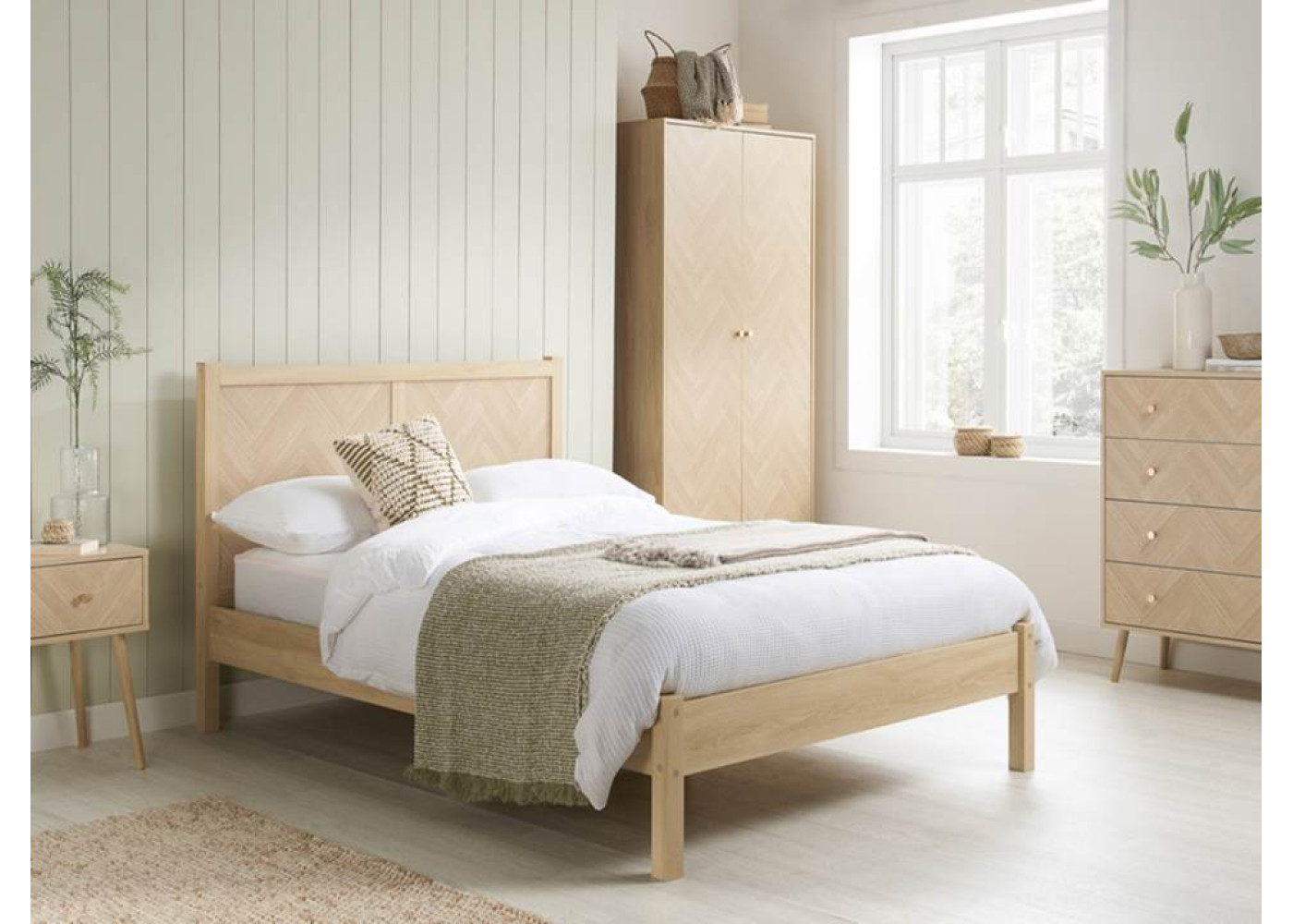 Herringford Bed (Oak)