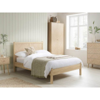 Herringford Bed (Oak)