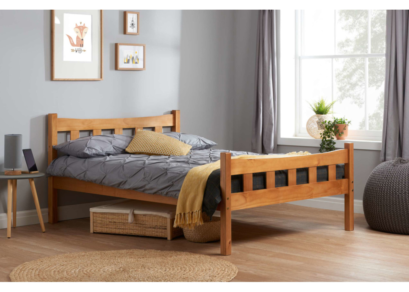 Miami Bed (Pine)