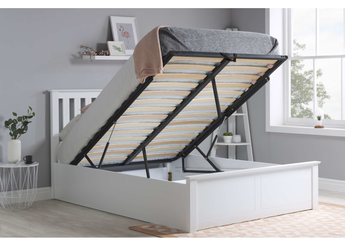 Phoenix Ottoman Bed (White)