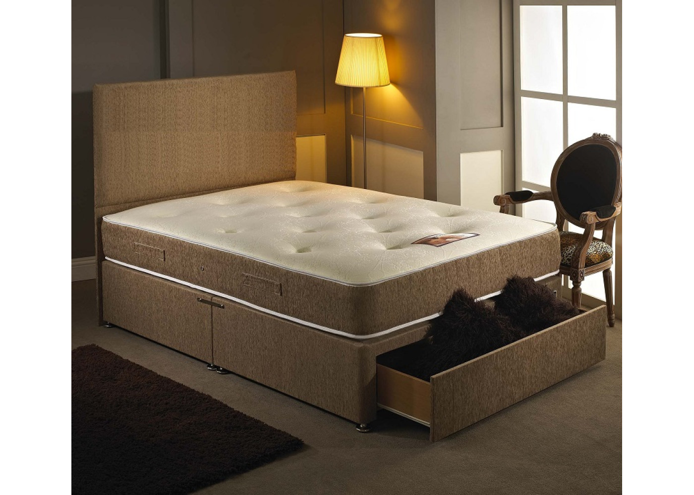 Sovereign 1000 Divan Set